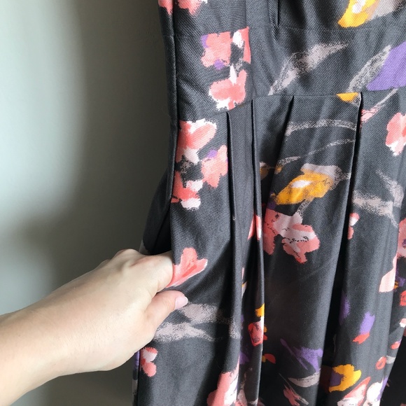 H&M Floral Sleaveless Pleated Dress with Pockets - Size 6 - Picture 2 of 8